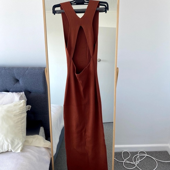 Aritzia Babton Split dress. Purchased full price at $180. In great condition - Picture 3 of 5